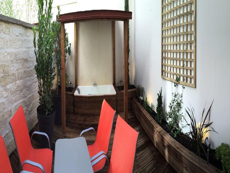 Aparthotel Privilege & Eurociel Centre Comedie 3*