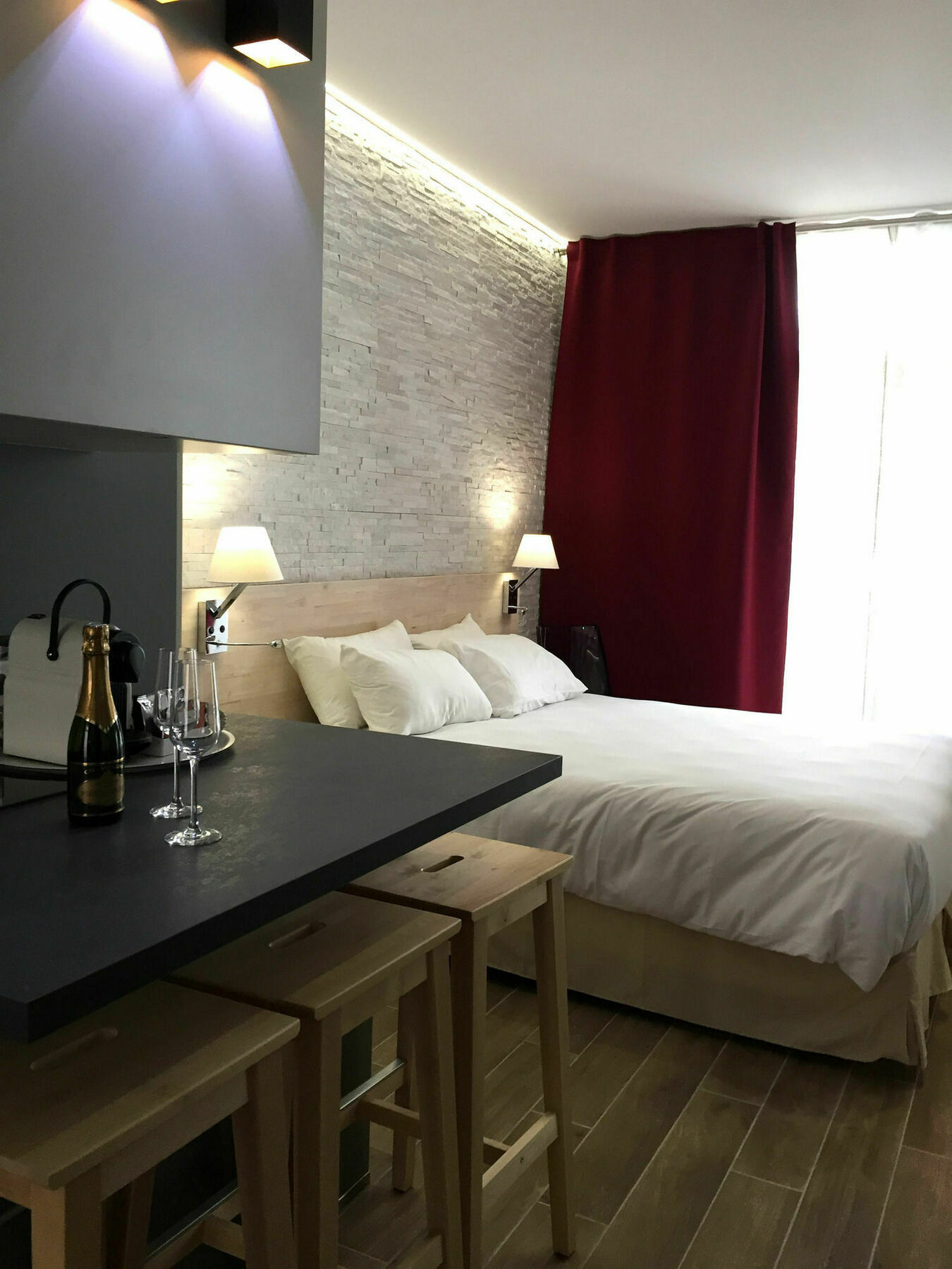 Privilège Hôtel&apparts Eurociel Centre Comédie 3* Montpellier